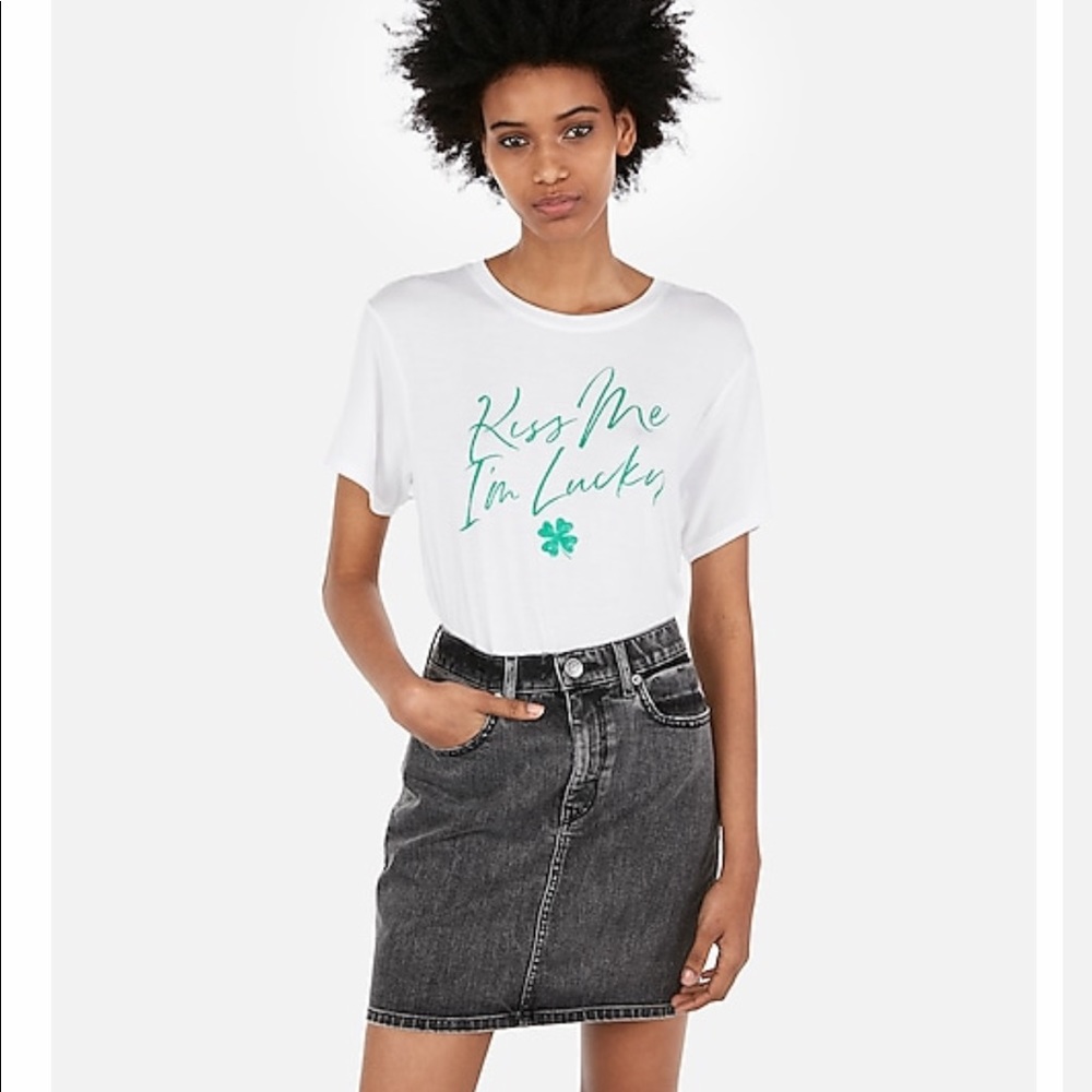 🏷☘️Kiss Me I’m lucky☘️ Boyfriend Tee